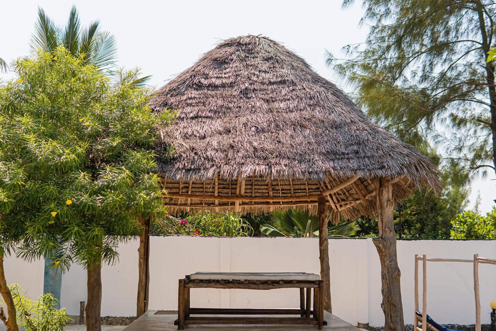 Jaribu Beach Hotel Paje Buitenkant foto